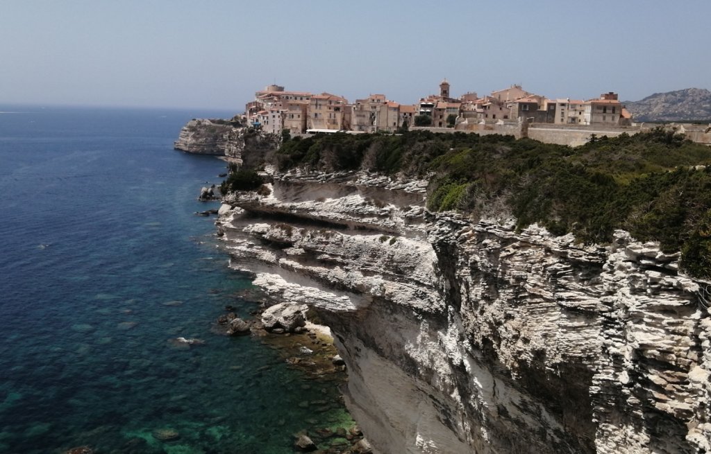 Bonifacio, die Stadt auf den Klippen.