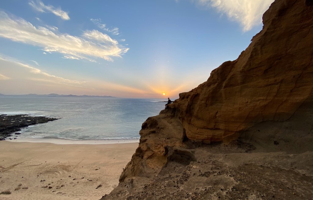 Der Captain im Sonnenuntergang.