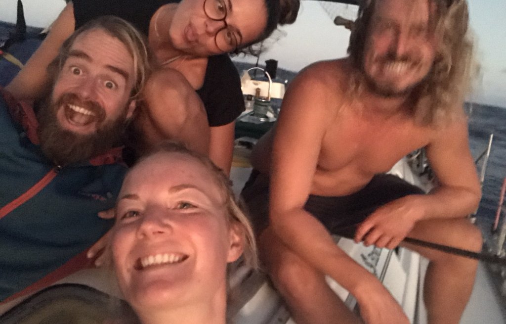 Crew Foto Tag 9.