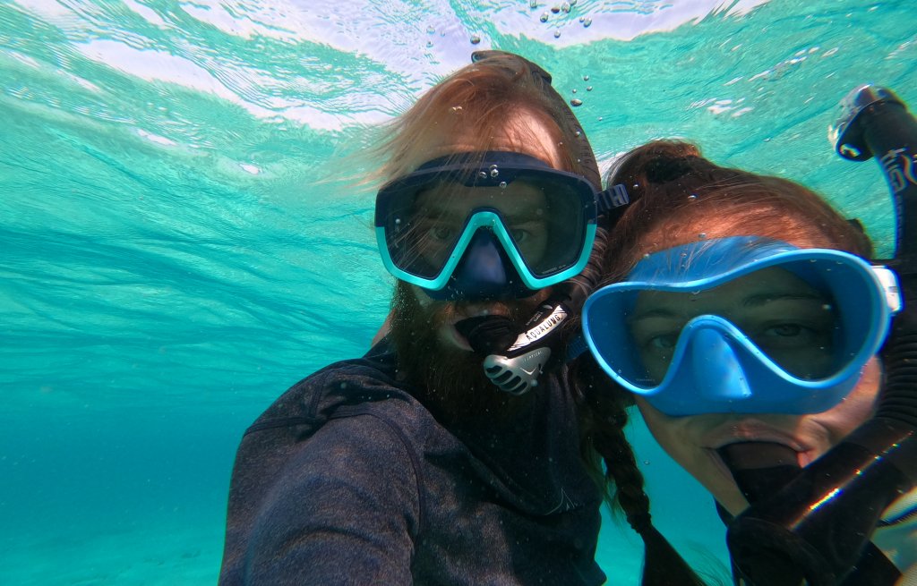 Schäbiges unterwasser Selfie.