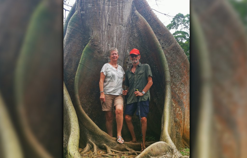 Christine und Peter im Botanischen Garten.