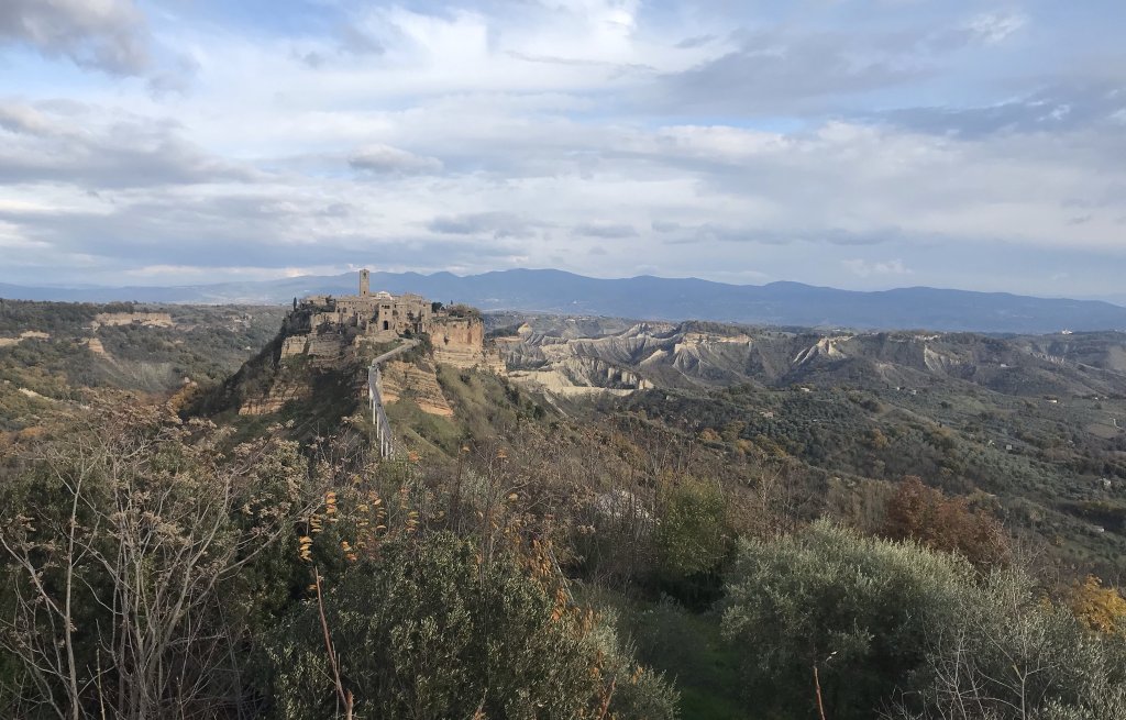 Ausflug zu la Civita, eine Stadt auf einem Hügel
