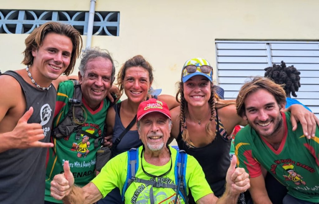 Es geht los! Mit David, Bruno, Bruna, Magali, Alex und Pierre-Jean vorne.