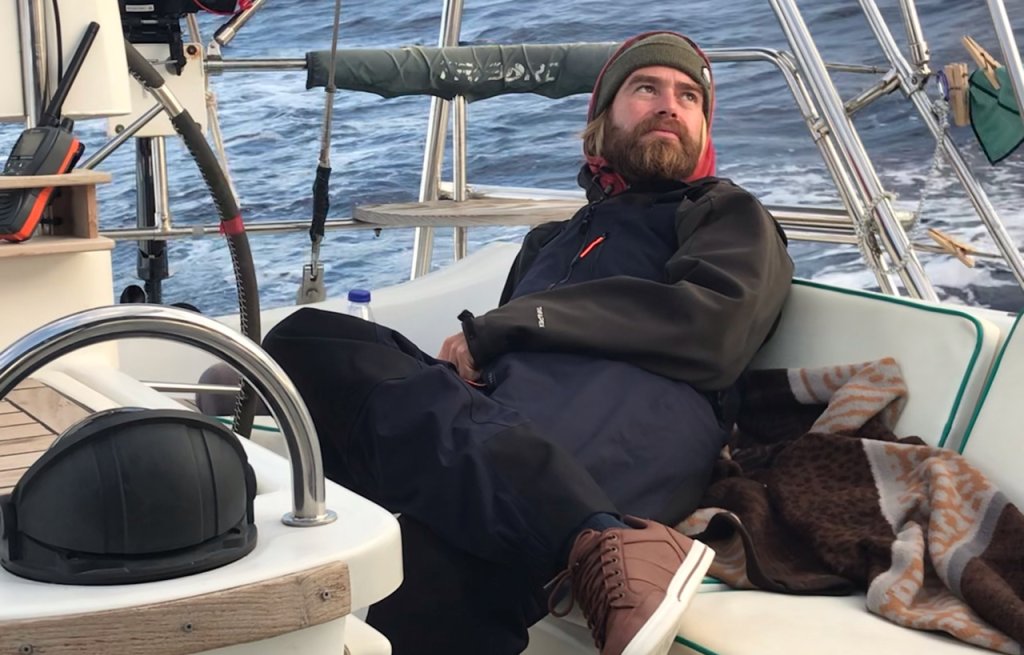 Captain auf der Überfahrt.