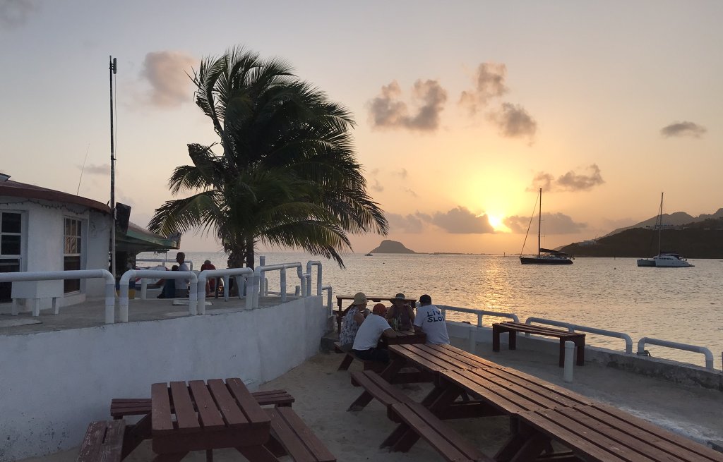 A nice sunset is coming up.