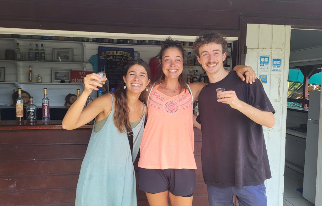 Free samples with Kaya and Gabriel.