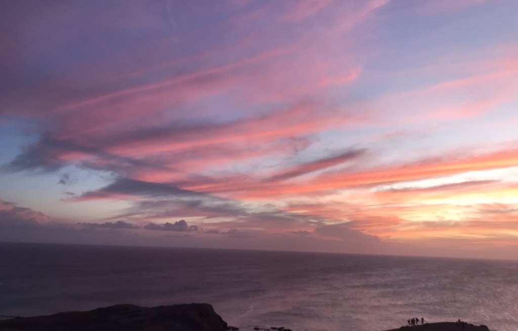 Purple clounds like paintings in the sky.